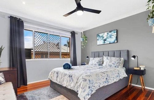 Annerley Apartment | Look no further than this stunning 2BR property in the heart of Annerley, QLD.