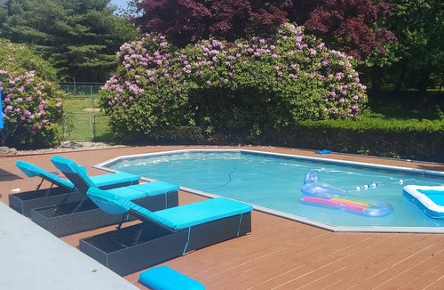 Airmont House | Lovely 2-bedroom rental with pool