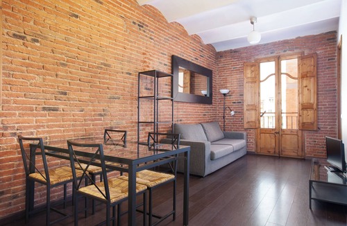 La Sagrada Familia House | Lovely Classic Apartment for Families by Sagrada Familia wit