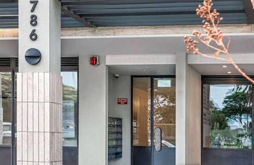 Mornington Apartment | LUXE | Location, Style, Space in the heart of town
