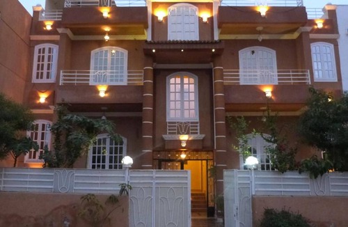 Luxor House | Luxor Star Apartments