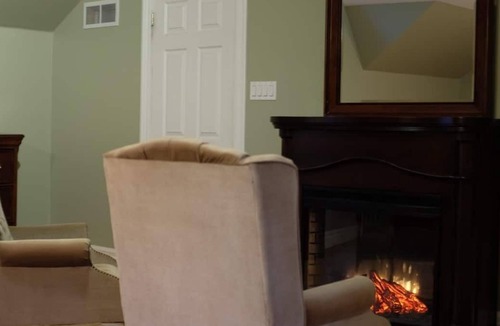 Centre Wellington House | Luxurious Farmhouse Equestrian Estate Getaway