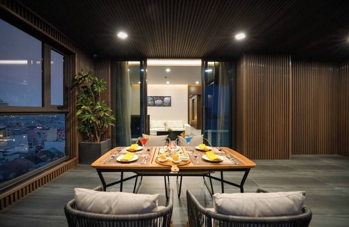 Ngu Hanh Son Apartment | Luxurious Suite with Ocean view