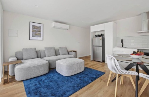 Magra Cottage | Luxury Accommodation in Tasmania's Highlands | Modern Retreat with Mountain View