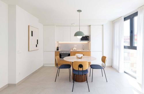 El Palo Apartment | Luxury and comfort, next to the beach.