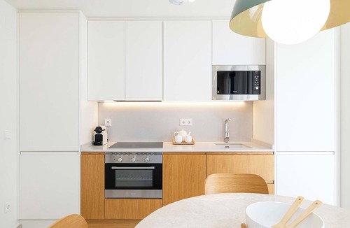 El Palo Apartment | Luxury and comfort, next to the beach.