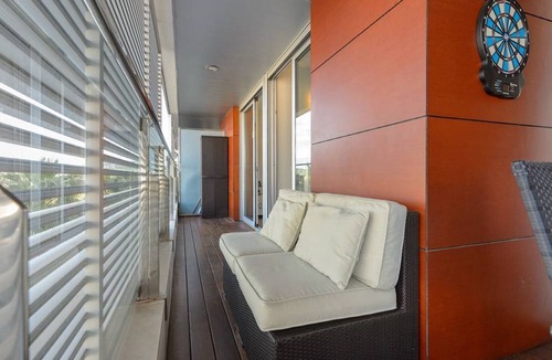 Talamanca Apartment | Luxury Apartment Ikebana