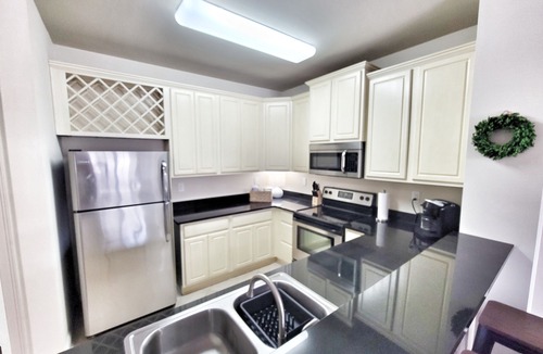 Tuscaloosa Condo | Luxury Condo, located within walking distance of Bryant-Denny Stadium