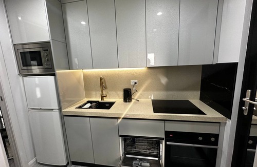 Holt Apartment | Luxury Executive Ensuite in ACT