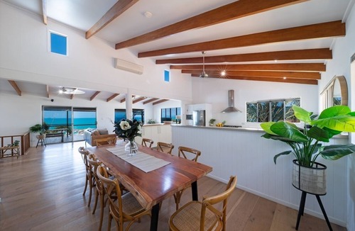 Airlie Beach House | Luxury Family Escape with Stunning Ocean Views & Huge Pool