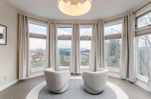 Canandaigua House | Luxury Lakeview Retreat Hot Tub Gym & Theatre