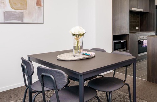 Phillip Apartment | Luxury Living and Pool Views in the Heart of Woden - Hosted by Canstay