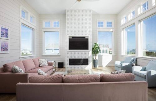 Ocean Hill House | Luxury Oceanview Heated Pool Theater Pool Table
