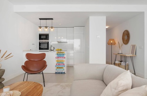 Puerto de la Duquesa Apartment | Luxury Penthouse with Big Terrace and Seaviews