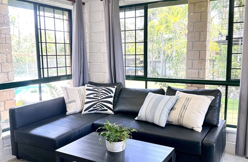 Westlake House | Luxury private room staying in Westlake QLD 4074