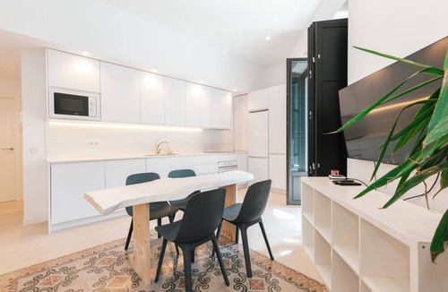 Ibiza City Centre Apartment | Luxury Renovated Apt in the Heart of Ibiza Town