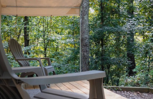 Delta RV Rental | Luxury Spacious Glamping, Lake View, Grill, Pool, Pet Friendly, Swim