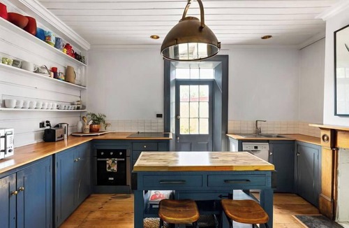 Richmond House | Luxury Villas The Secret Garden (Pet Friendly)