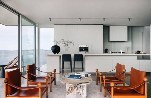 Sandy Bay House | Luxury waterfront home with beach access