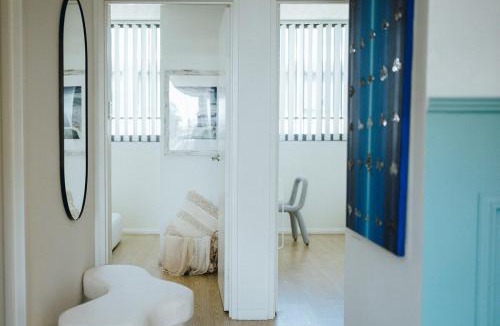North Ryde Apartment | Macquarie Sunlit Urban Northern Sydney