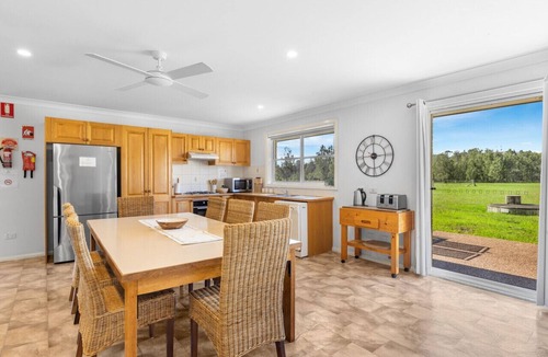 Lovedale Cottage | Madigan Cottages | Homestead Cottage