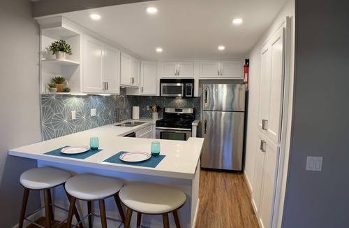 Hermosa Village Condo | Magic Mouse Vacation Rentals #1 ~ Best Condo Right Next to Disneyland ☆5 Stars☆