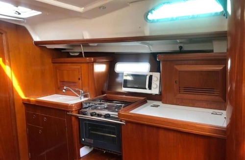 Baiona Boat Rental | Magical nights on a sailboat in Baiona (Avalon I)