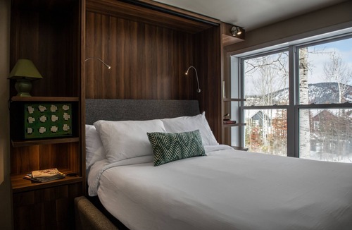 L'Anse-Saint-Jean Hotel | Maison de Vébron