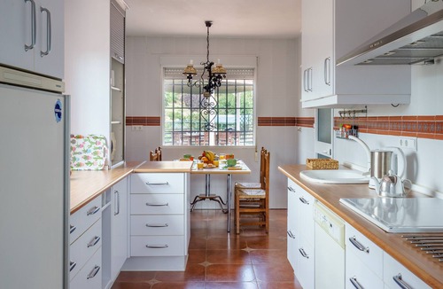 Malaga-Este House | Malaga, Spain. House in the countryside near beaches and downtown Air cond Wi-Fi
