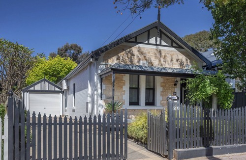 Beulah Park House | Maleny - beautiful family fave near The Parade