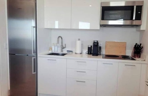Western Malibu Apartment | Malibu Everafter 2 Adjoining units sleeps 8