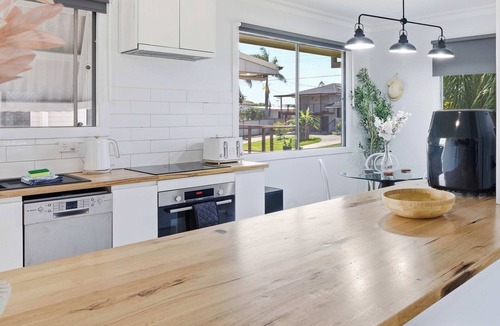 Margate Apartment | Margate Beachside Haven