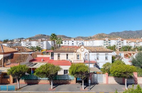 Ciudad Jardin House | MARIA TUBAU - Cozy apartment in Malaga - Free Wi-Fi.
