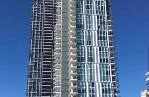 Southport Apartment | Marina Ocean View , Brighton Shores Apartments ideally for small Family & Couple