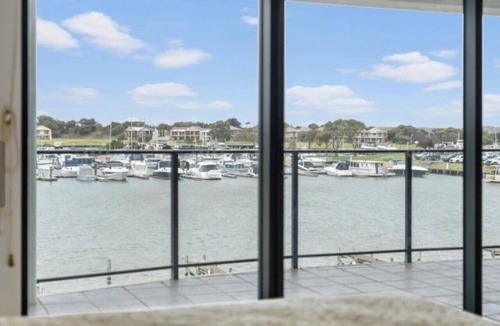 Nangkita Villa | Marina Views—Waterfront Family Escape with Dock