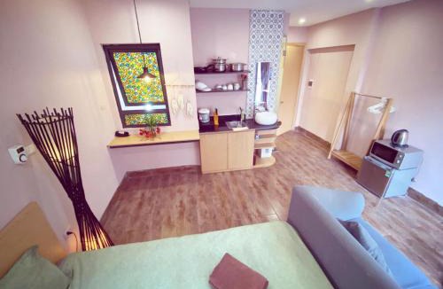 Hai Ba Trung House | May - Sunshine 01
