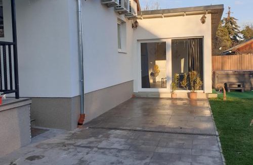 Balatonakarattya House | MaZso vendégház Balatonakarattya
