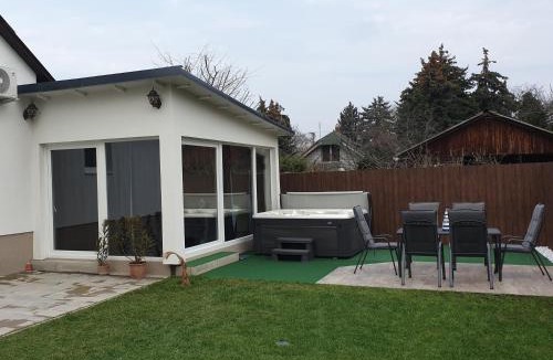 Balatonakarattya House | MaZso vendégház Balatonakarattya