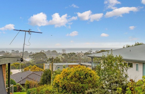 McCrae House | McCrae Bliss, Enjoy this stunning on-trend, beautifully appointed contemporary town house.