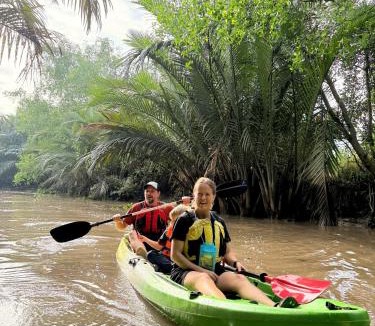 Ben Luc Cabin | Mekong Delta Homestay Family Tiny Garden