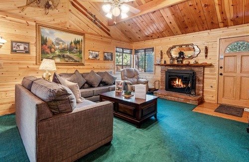 Sugarloaf House | Memory Maker Cabin
