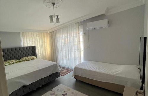 Demre Apartment | Merkezde Mangal olanağı sunan kullanışlı çatı katı