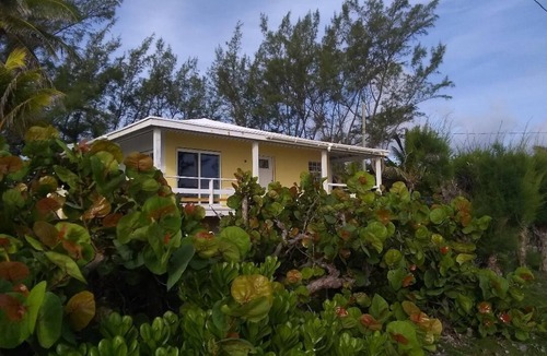 Rainbow Bay House | Mermaids with great views of the Atlantic Ocean
