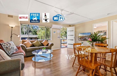 Metung Apartment | Metung Akora 2Bdrm Apartment 1 - Pets & Boats welcome! Close to Town, Free Wifi & Netflix