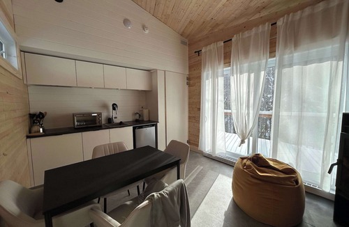 Notre-Dame-Auxiliatrice-de-Buckland Ski Chalet | Micro-Cabine int the Mountains - Solstice 3