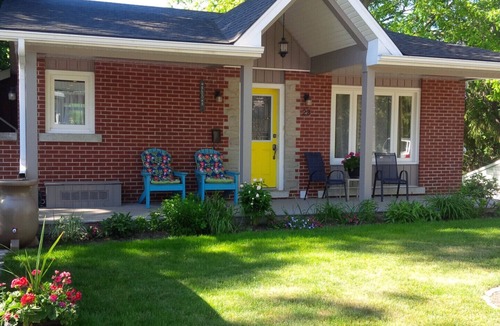 Elora House | Millers Mistress - Gardenview - 2 bdrm apt in downtown Elora