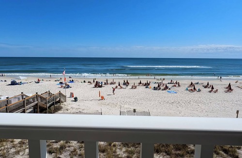 Ono Island Condo | MILLION DOLLAR VIEW WITH PRIVATE PARKING SPOT #75 IN THE GARAGE!