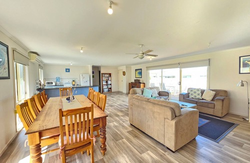Waterhouse House | Miramare - Fantastic Family Holiday Home