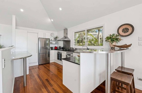 Sapphire Beach House | Miss Beachy – Stunning Beachfront Home, Pet Friendly, Amazing Views