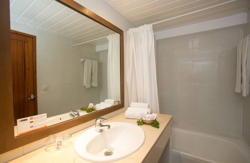 S'Illot-Cala Morlanda Hotel | Mix Colombo